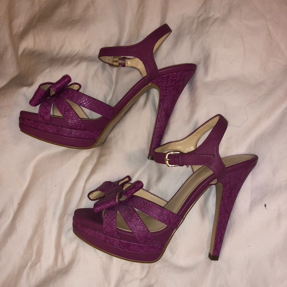 ISOLA purple bow ankle strap platform heel